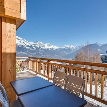 In With Mont Blanc Views